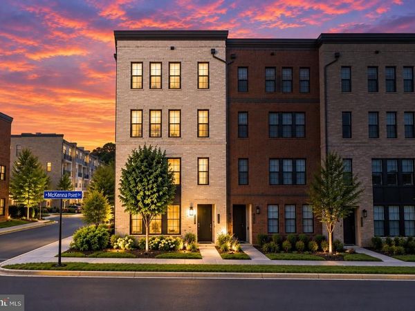 1746 MCKENNA POINT DRIVE , Unit 1601, MCLEAN, VA 22102