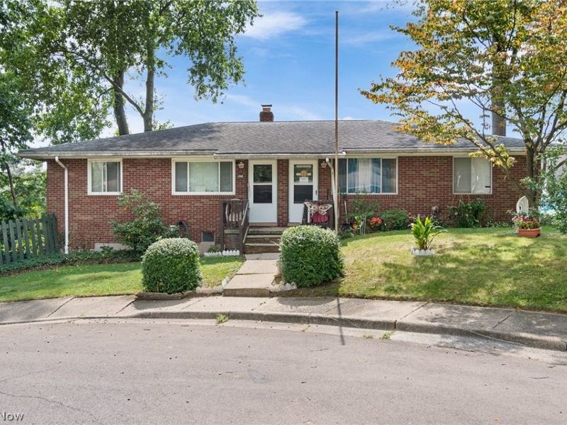 1360 Brittain Woods Road, Akron, OH 44310 Photo 3