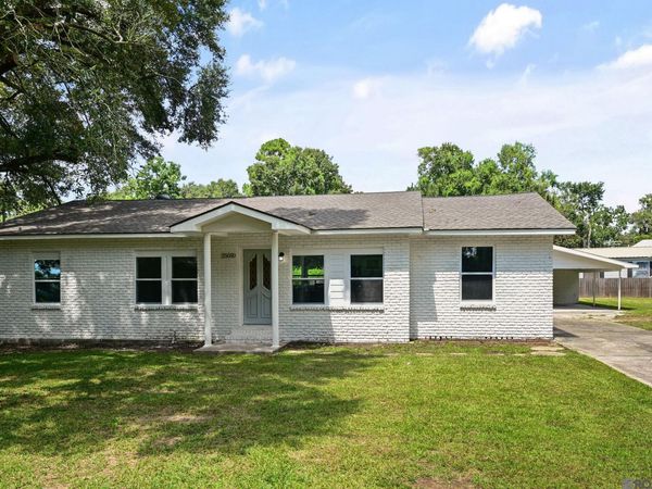 25050 Crescent St, Plaquemine, LA 70764
