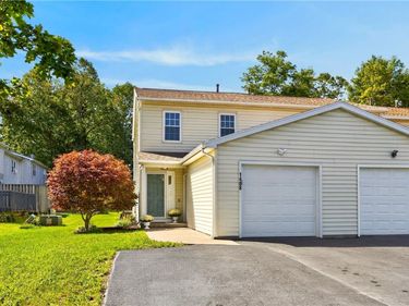 1488 Wood Drive , Farmington, NY 14425