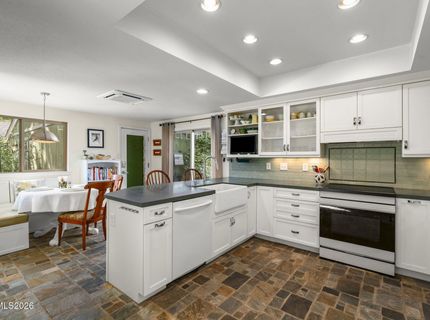6475 Meadow Hill Drive, Reno, NV 89519 Photo
