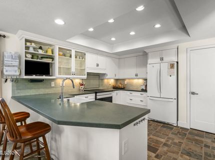 6475 Meadow Hill Drive, Reno, NV 89519 Photo