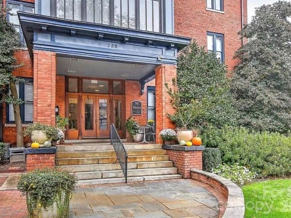 229 N Poplar Street, Unit 20, Charlotte, NC 28202