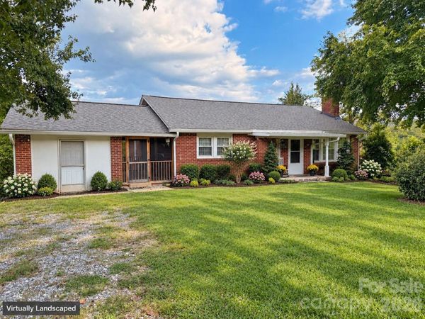 683 McDaniel Road , Lake Lure, NC 28746
