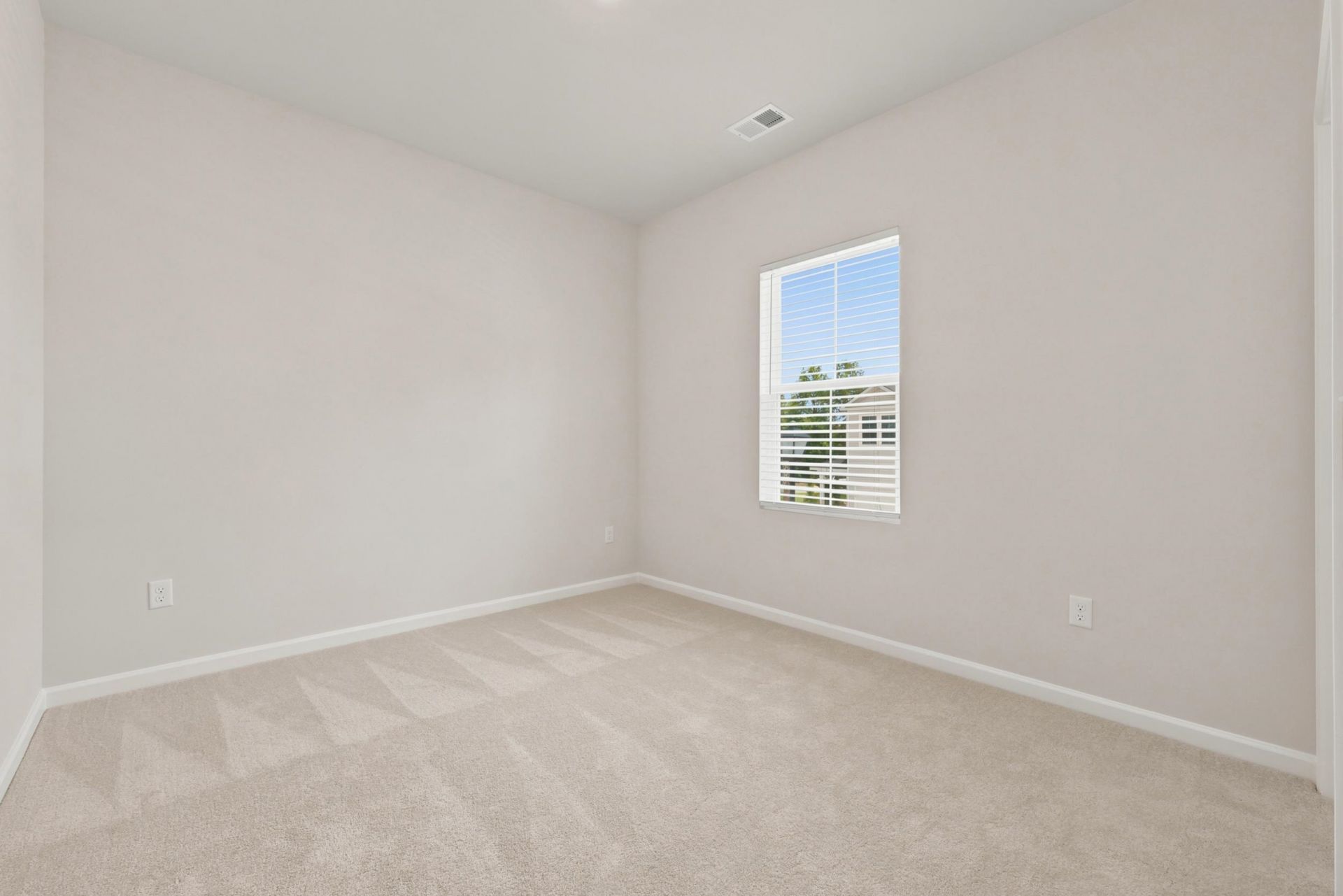 605 Southwind Way Photo 18