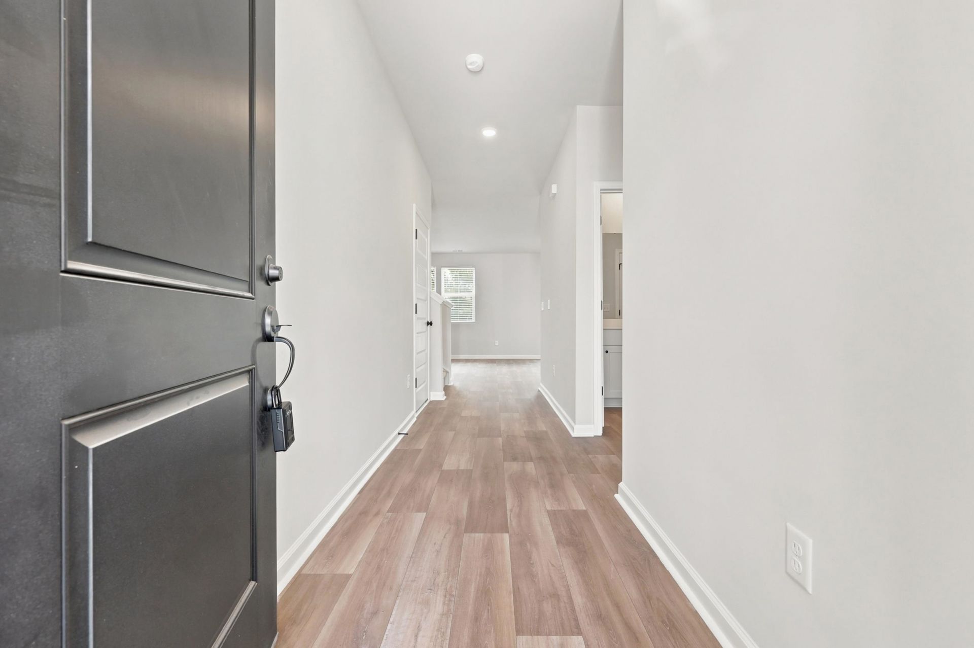 605 Southwind Way Photo 5