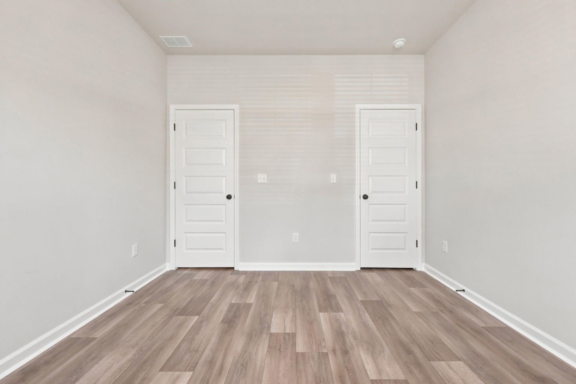 605 Southwind Way Photo 8