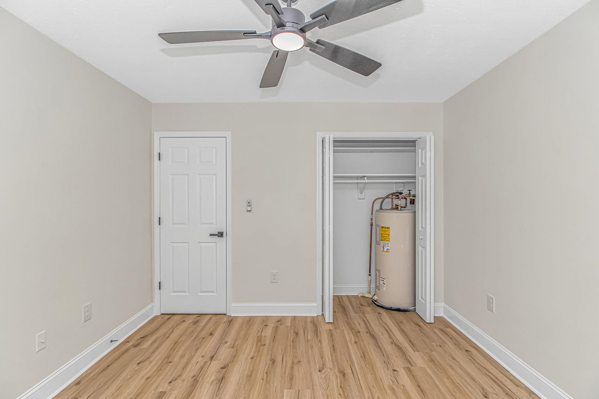 1124 Plantation Dr. Photo 22