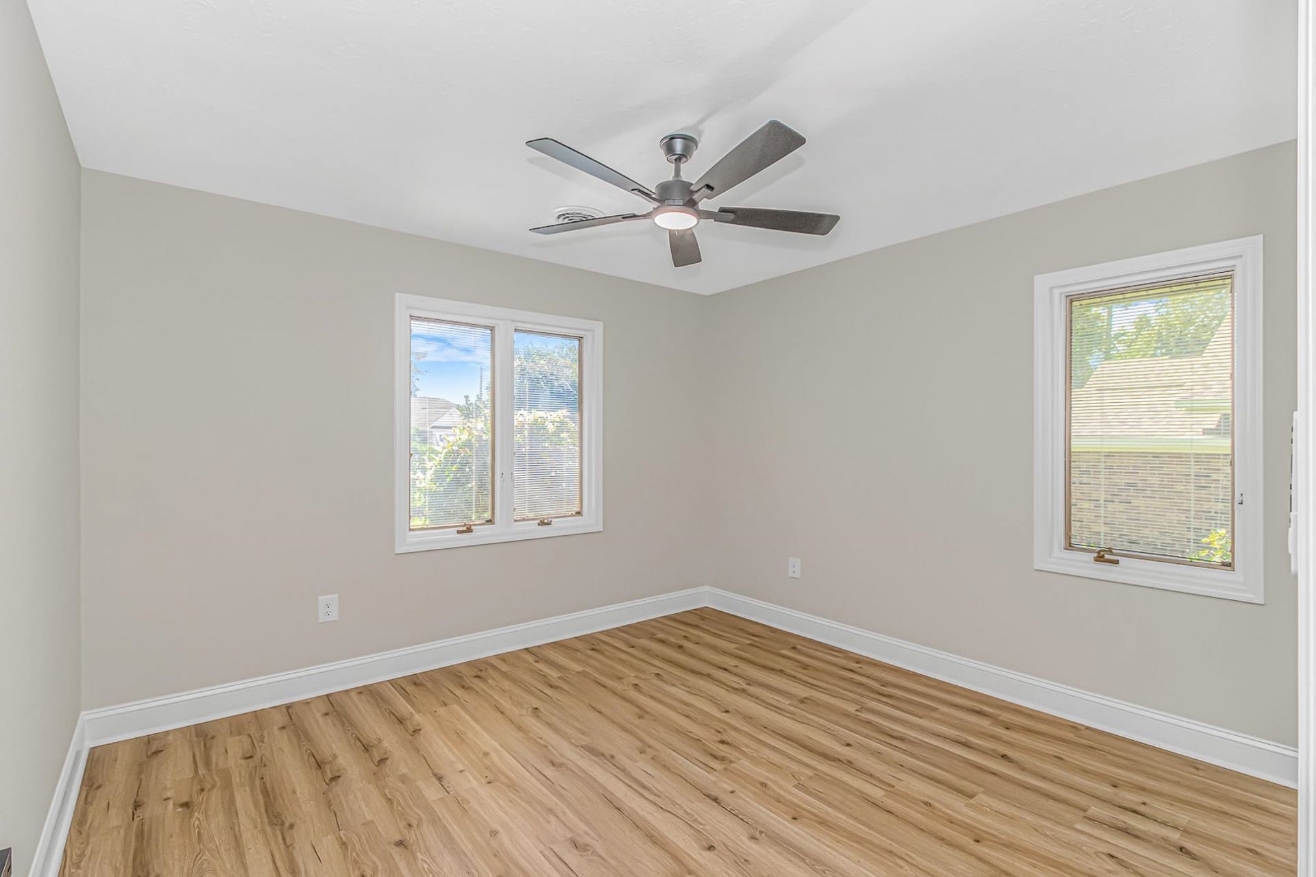 1124 Plantation Dr. Photo 26