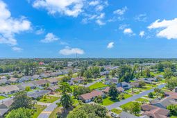 1124 Plantation Dr. photo 4