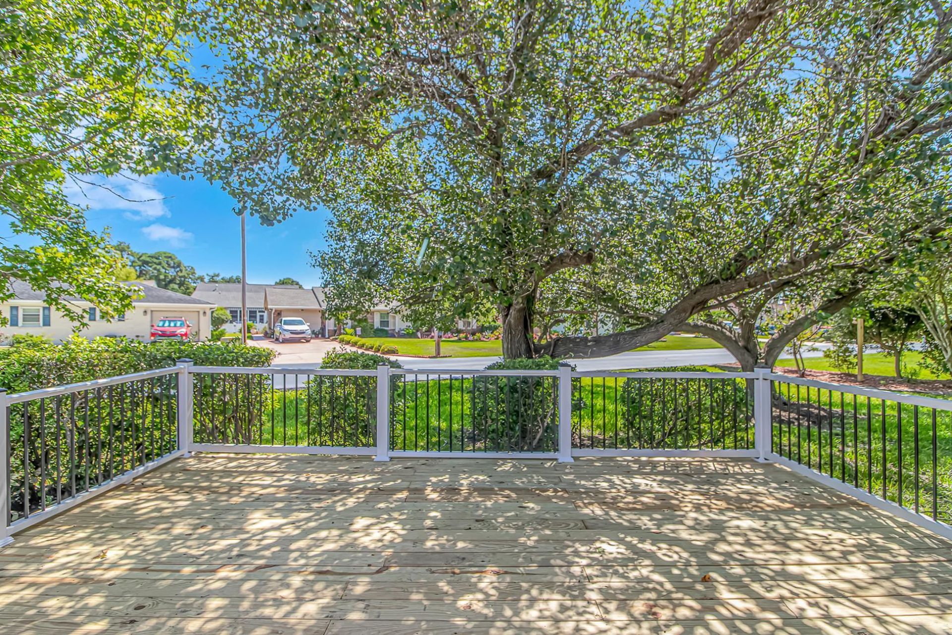 1124 Plantation Dr. Photo 36