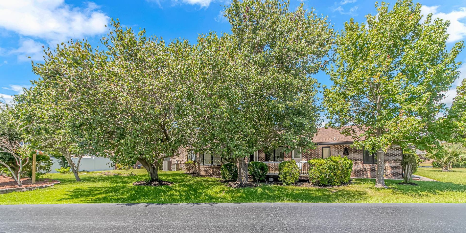1124 Plantation Dr. Photo 37