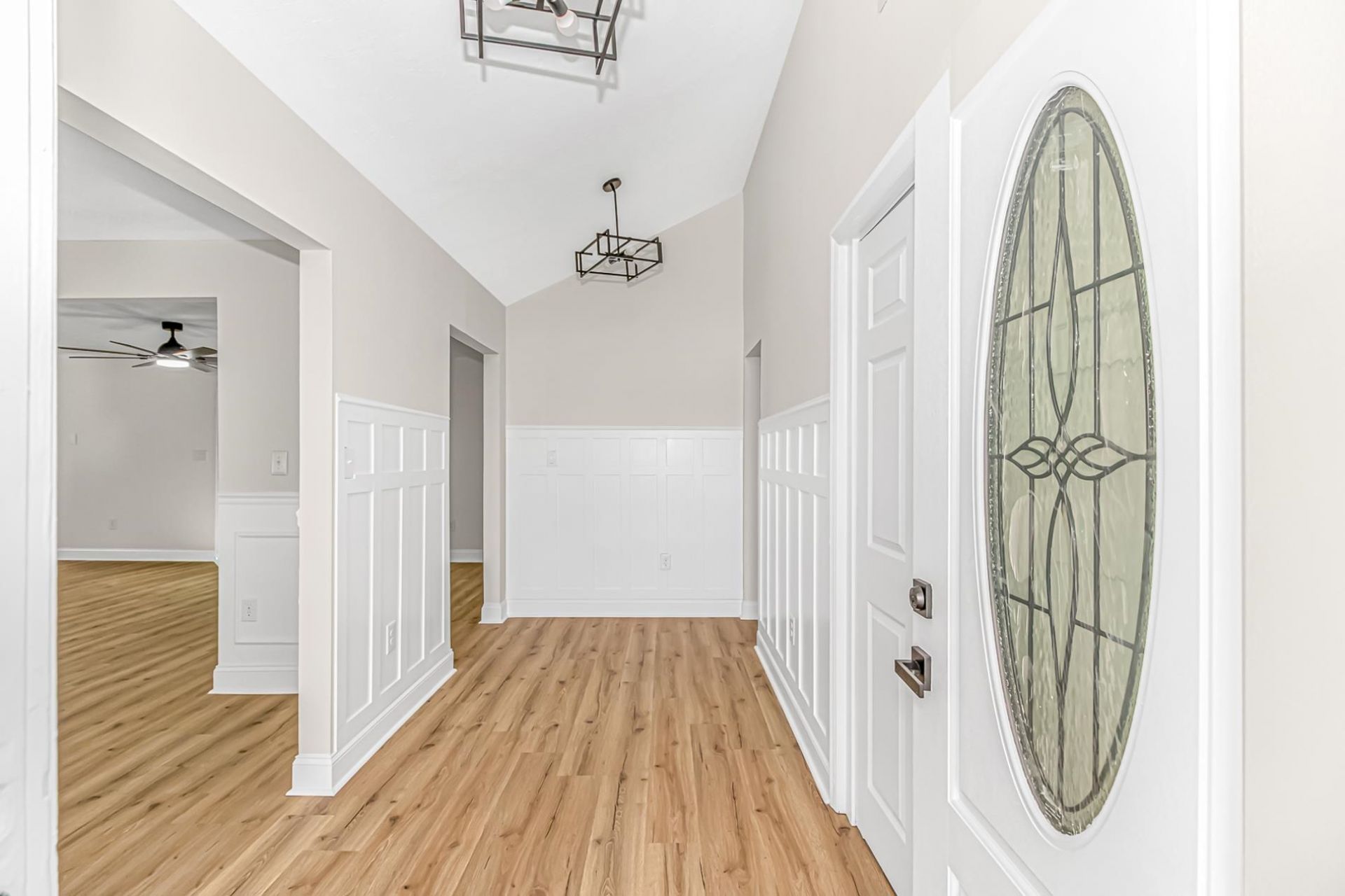 1124 Plantation Dr. Photo 5
