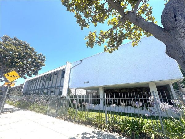 12926 Doty Avenue, Unit 27, Hawthorne, CA 90250