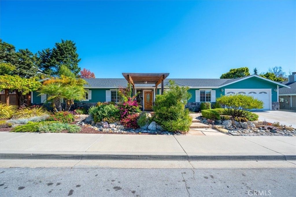 1047 Robin Circle, Arroyo Grande, CA 93420 Main Photo