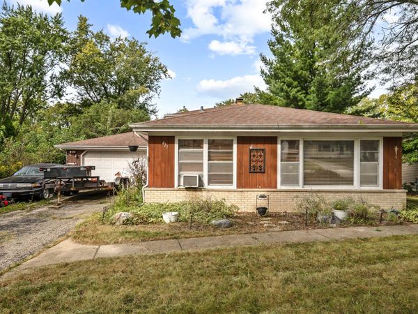 423 S. 14th Street , St. Charles, IL 60174