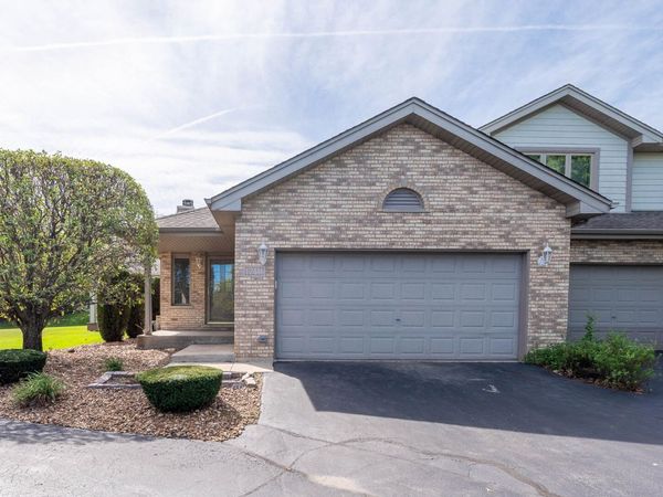 17411 Carlyle Court, Tinley Park, IL 60487