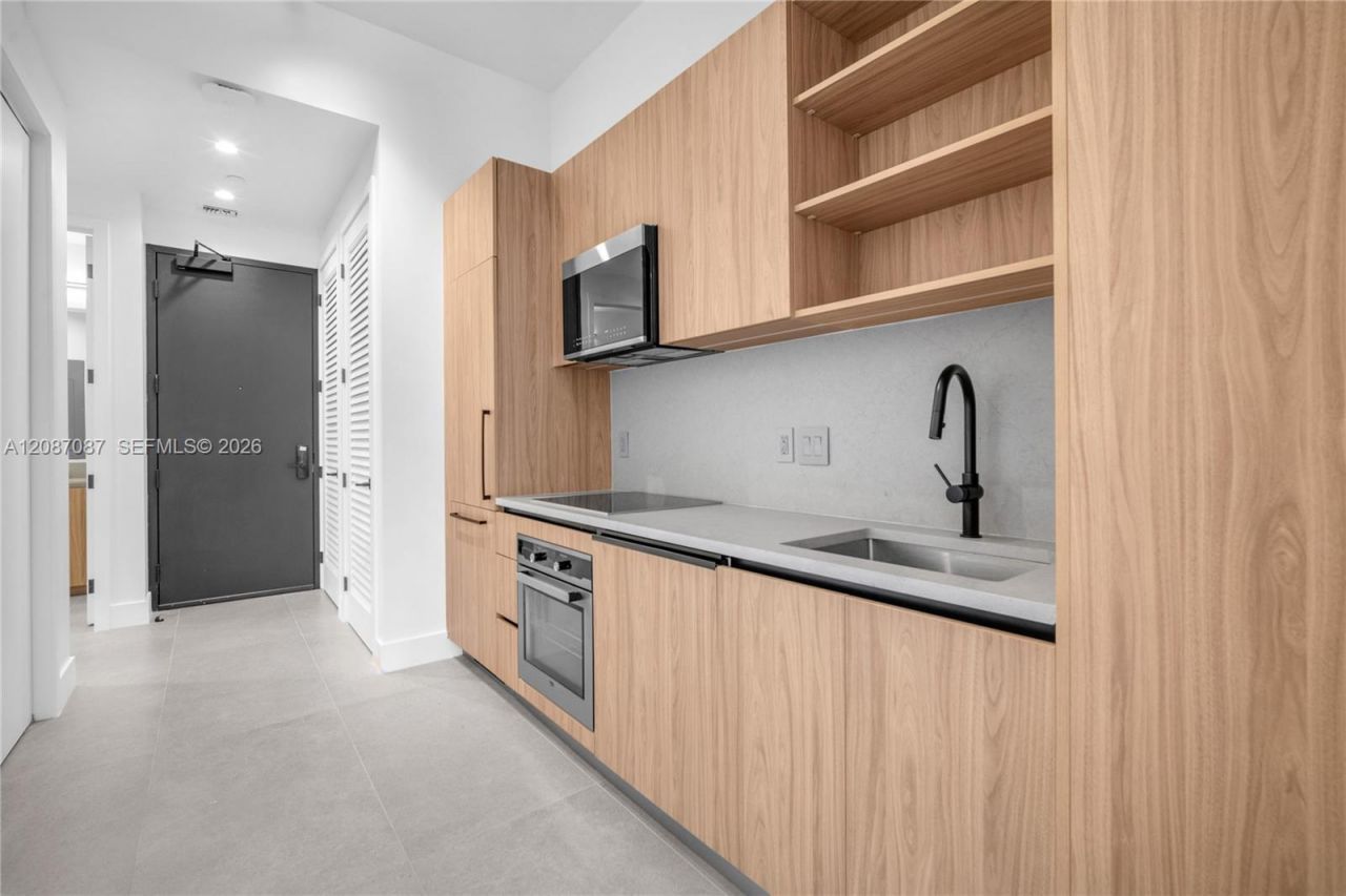 91 NW 27th St, Unit 504, Miami, FL 33127 Photo