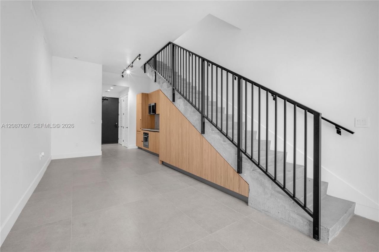 91 NW 27th St, Unit 504, Miami, FL 33127 Photo