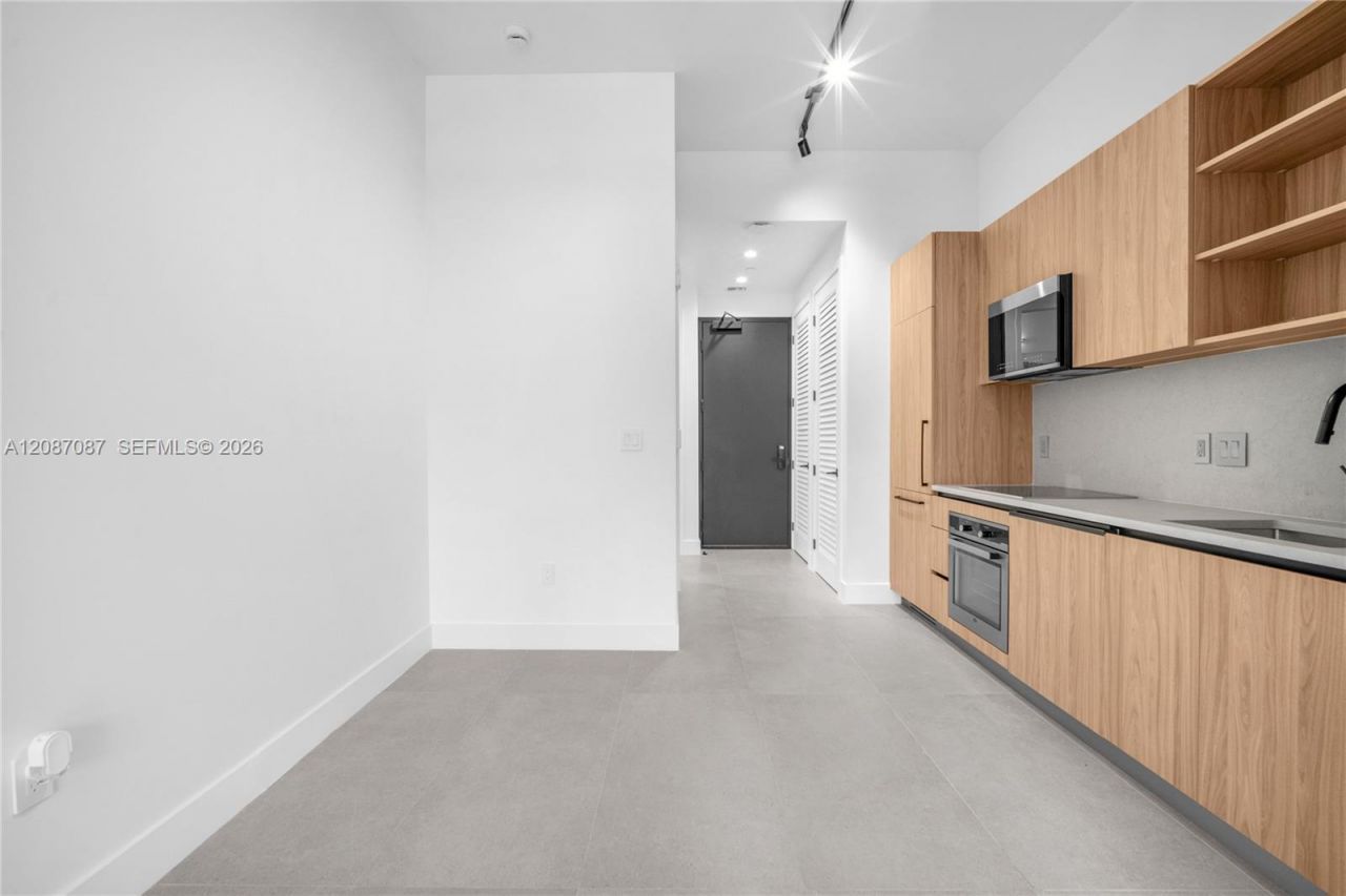 91 NW 27th St, Unit 504, Miami, FL 33127 Photo