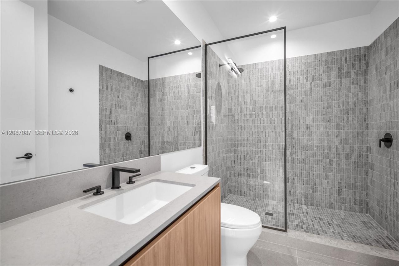 91 NW 27th St, Unit 504, Miami, FL 33127 Photo