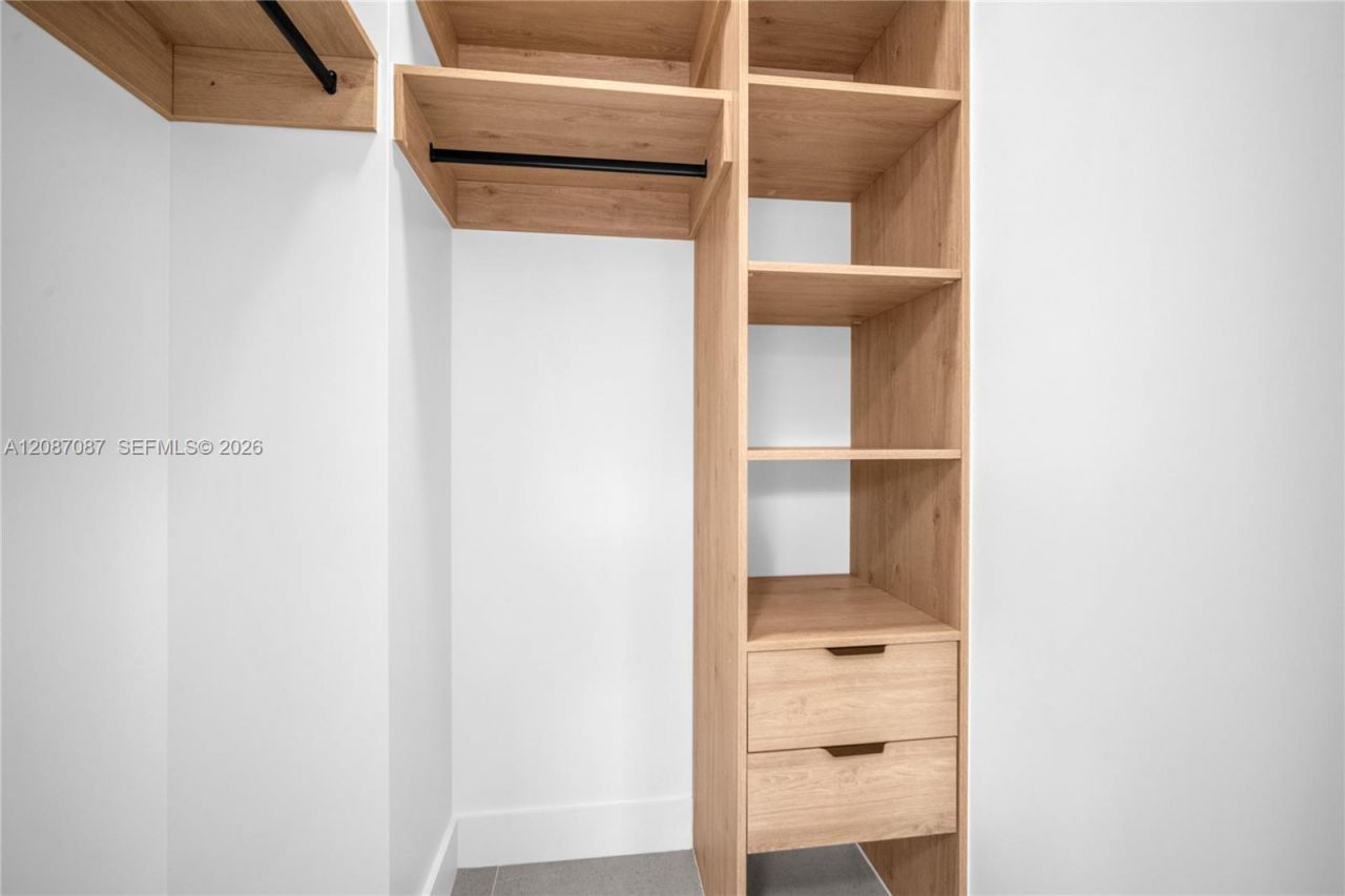 91 NW 27th St, Unit 504, Miami, FL 33127 Photo