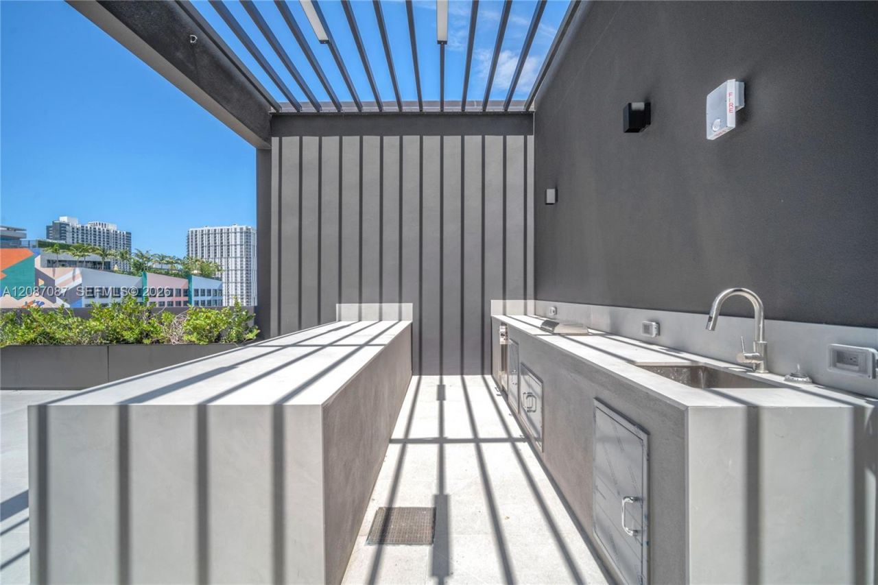 91 NW 27th St, Unit 504, Miami, FL 33127 Photo