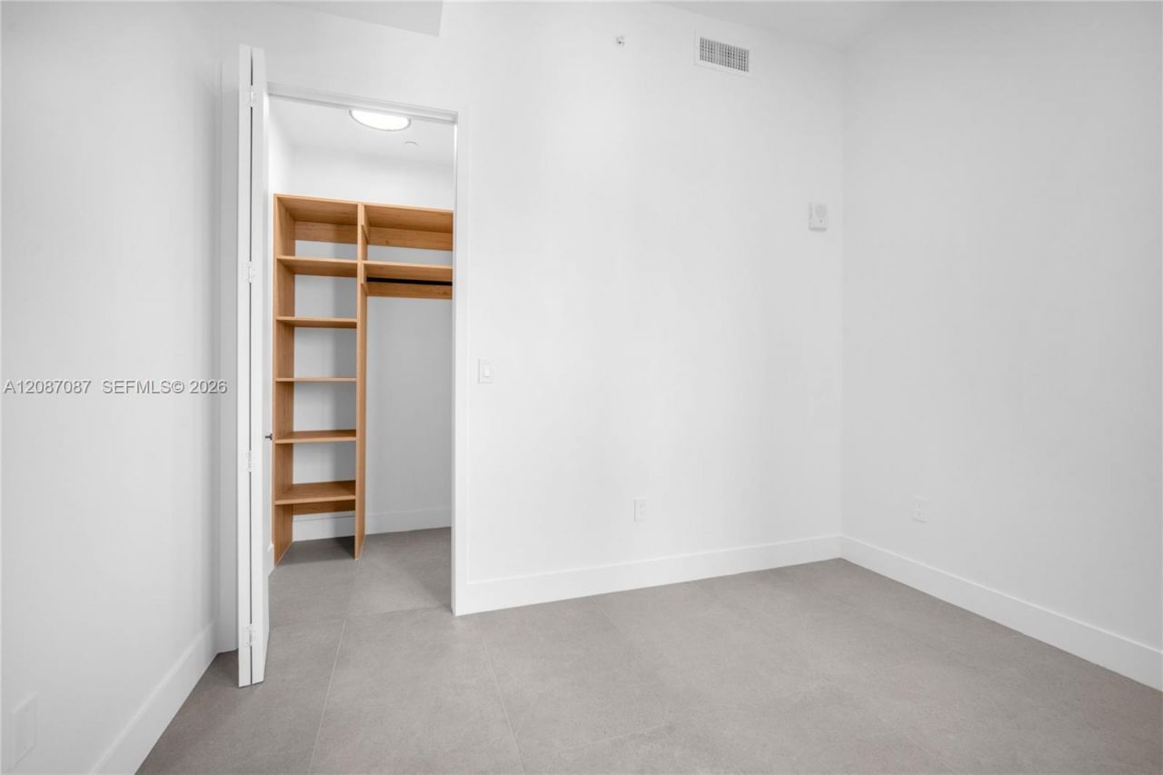 91 NW 27th St, Unit 504, Miami, FL 33127 Photo