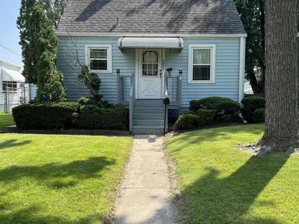 2932 Gibson Place, Hammond, IN 46323