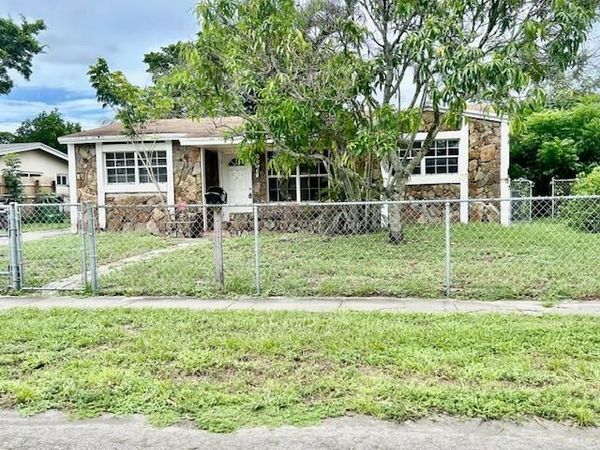3531 SW 15TH Court, Fort Lauderdale, FL 33312