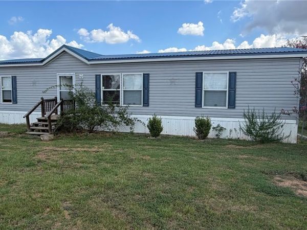 1103 CR 260, Cameron, TX 76520