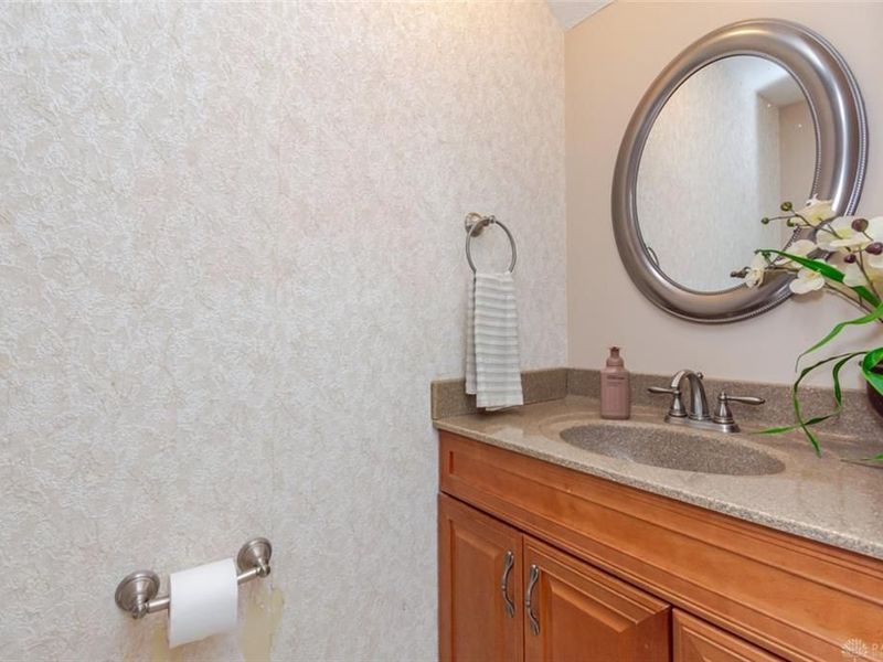 829 Clareridge Lane, Centerville, OH 45458 Photo 11