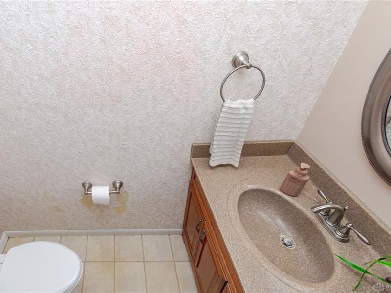 829 Clareridge Lane, Centerville, OH 45458 Photo 12