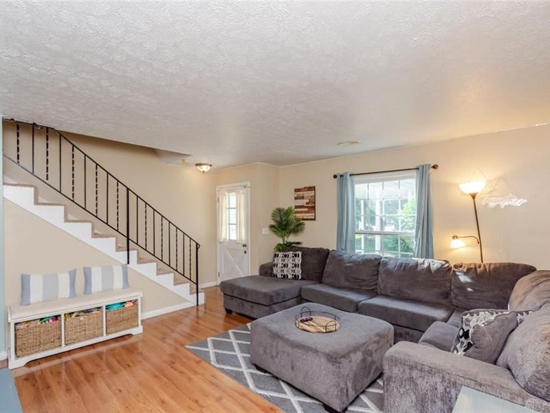 829 Clareridge Lane, Centerville, OH 45458 Photo 5