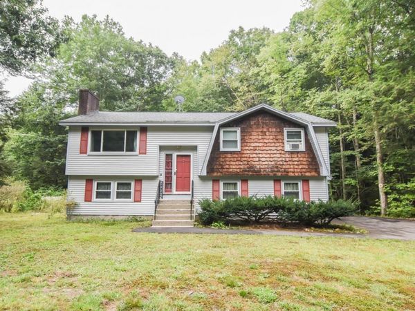 30 Davidson Avenue, Merrimack, NH 03054