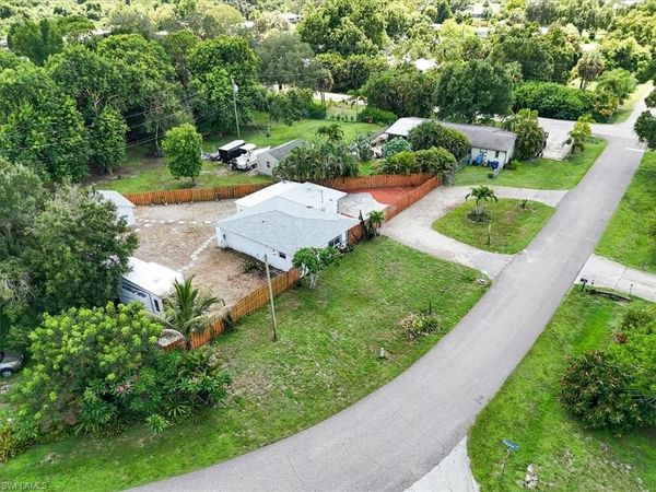 218 Poe AVE, NORTH FORT MYERS, FL 33917