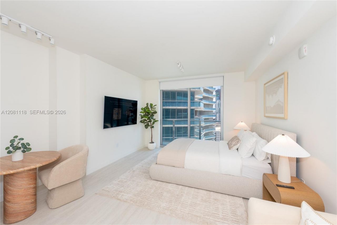 77 SE 5th St, Unit 3204, Miami, FL 33131 Photo