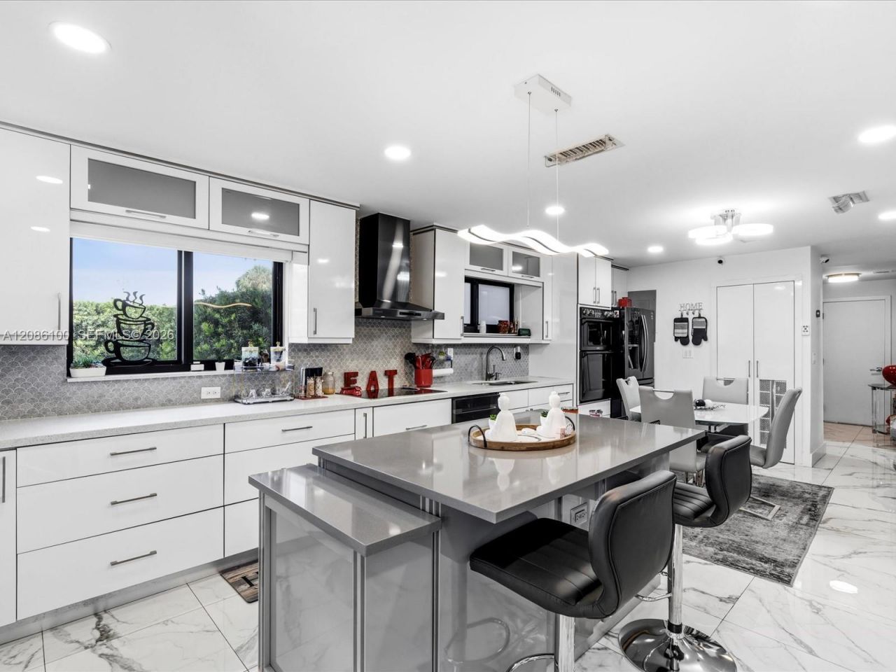 9152 SW 6th St, Miami, FL 33174 Photo