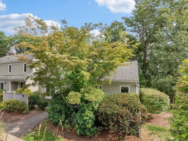 23 Fifer Ln, Unit 23, Lexington, MA 02420