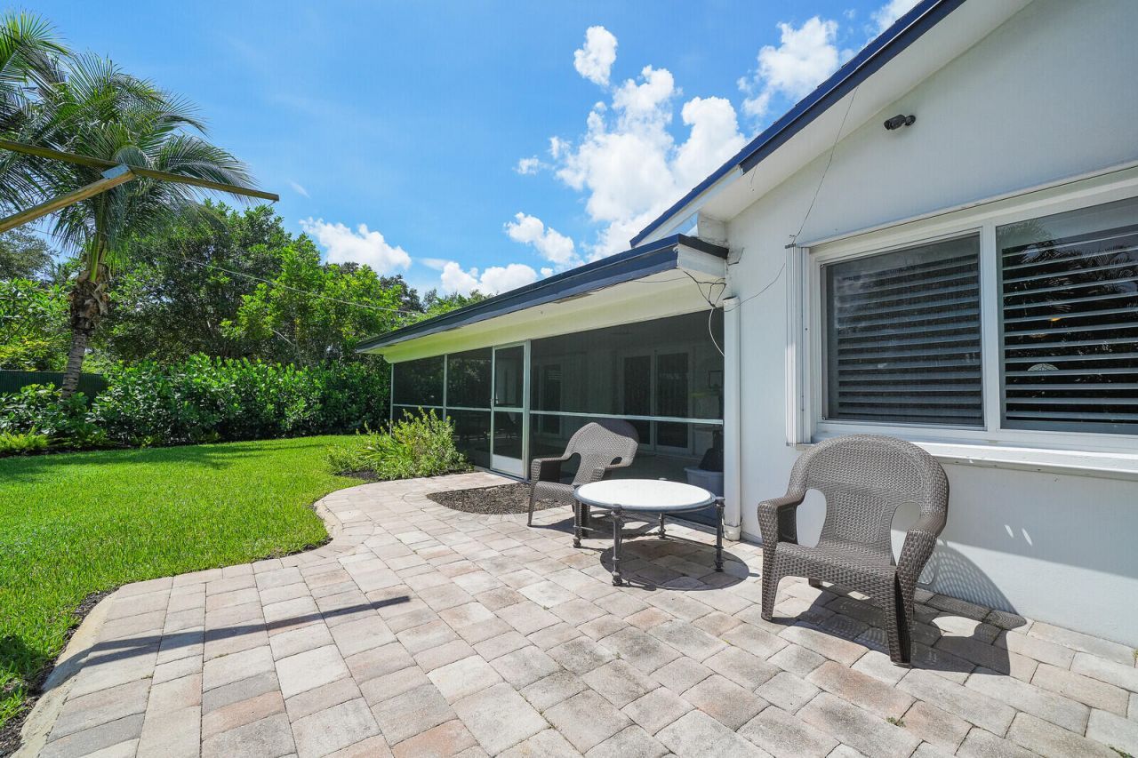 528 NW 15th Avenue, Boca Raton, FL 33486 Photo