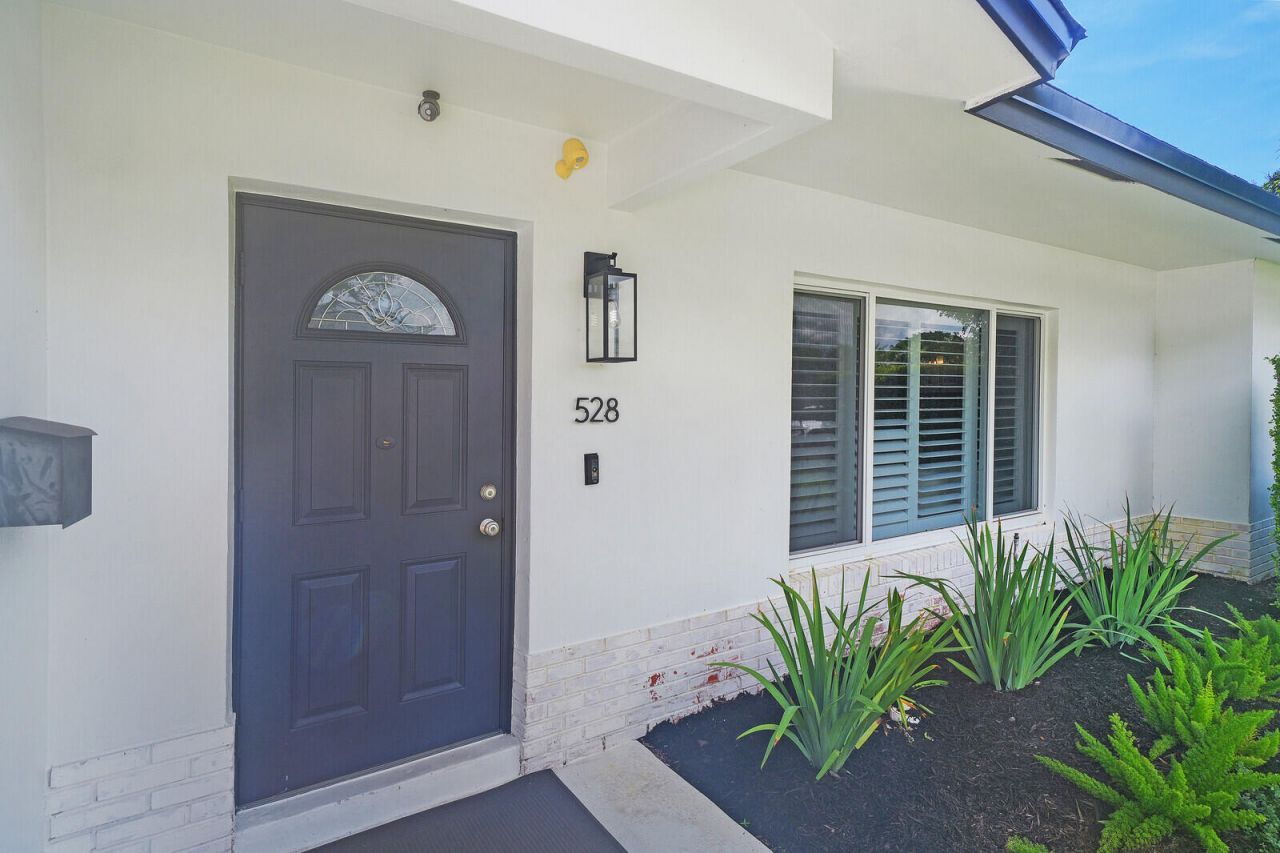 528 NW 15th Avenue, Boca Raton, FL 33486 Photo