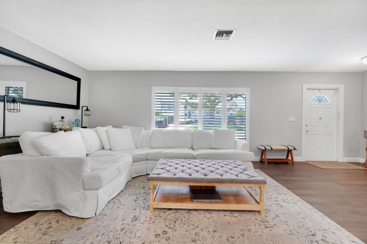 528 NW 15th Avenue, Boca Raton, FL 33486 Photo