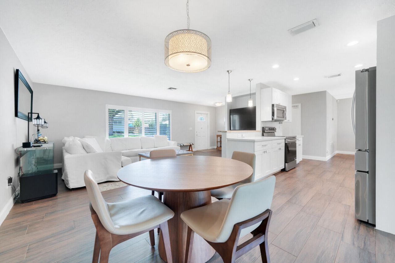 528 NW 15th Avenue, Boca Raton, FL 33486 Photo