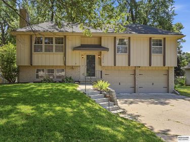 13579 Stanford Street, Omaha, NE 68144
