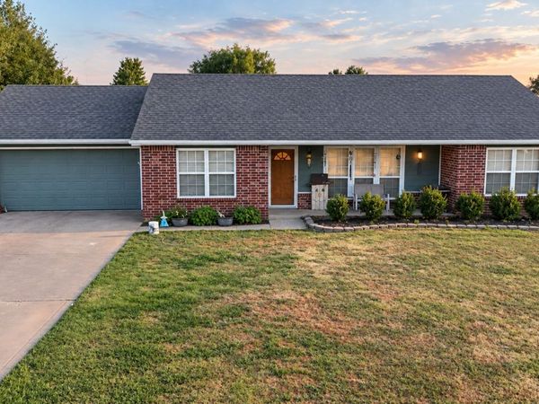 14872 E Modoc Street , Claremore, OK 74017