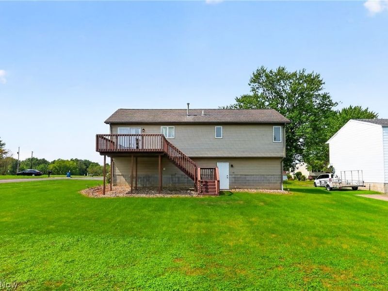 1064 Saul Drive, Hubbard, OH 44425 Photo 29