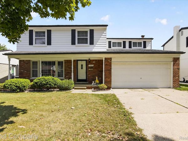 326 N Manitou Avenue, Clawson, Mi 48017