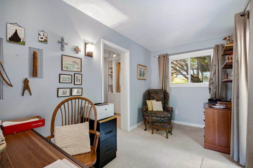 1013 Swan Lake Dr. Photo 22