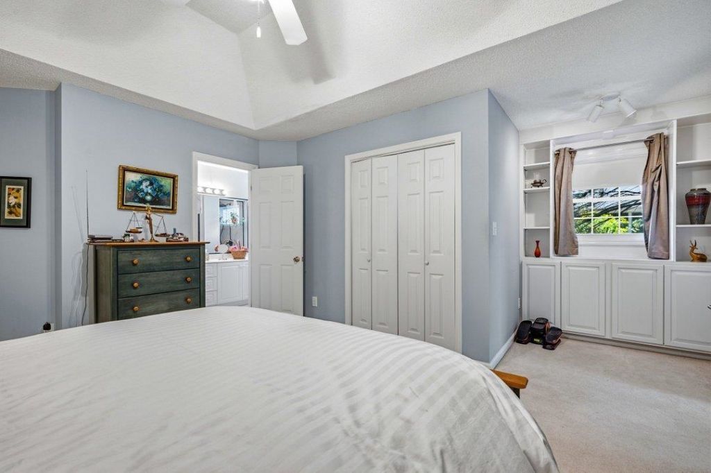 1013 Swan Lake Dr. Photo 25