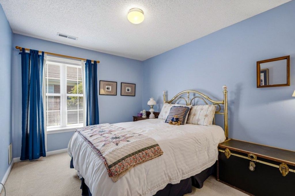 1013 Swan Lake Dr. Photo 29